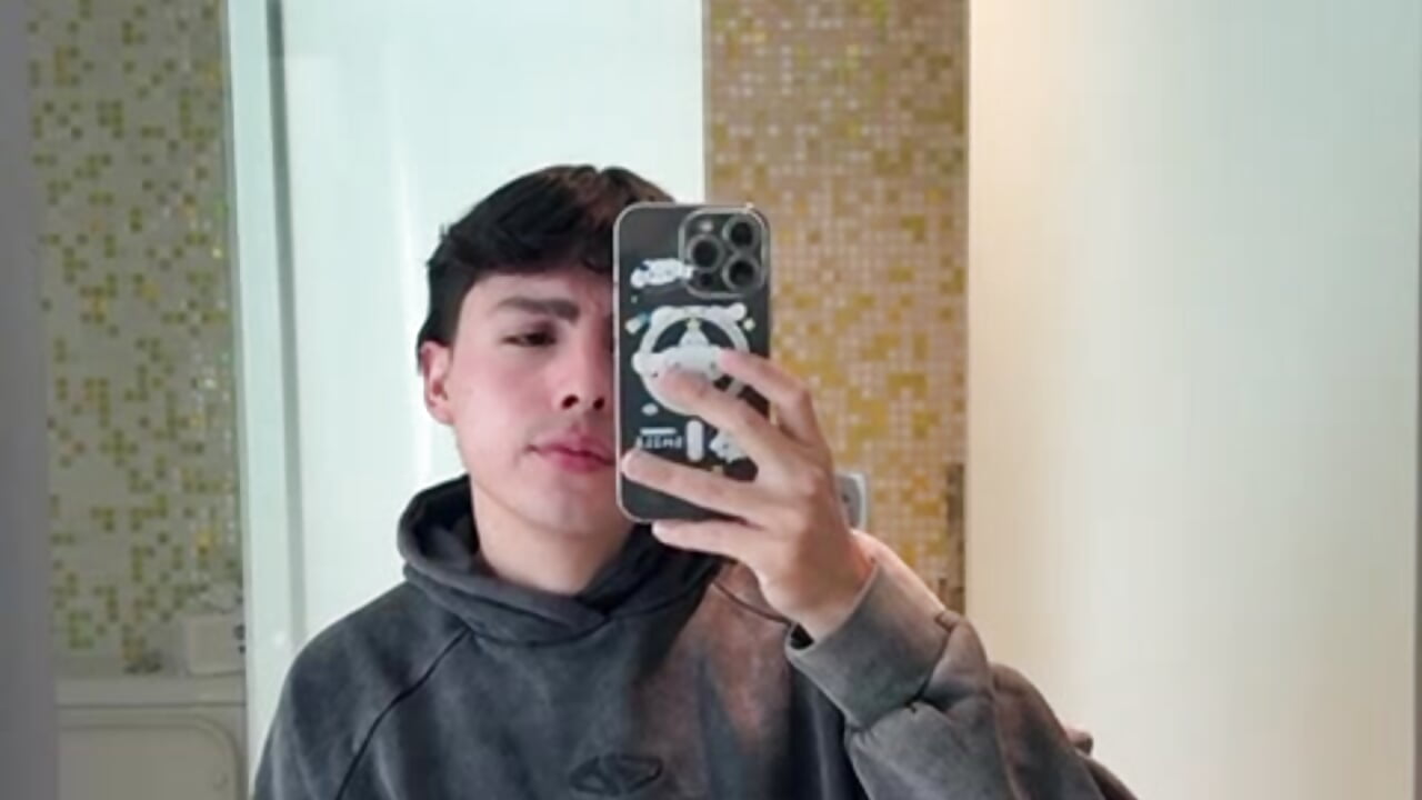 Look down - video av Samu_Hott cam-modell