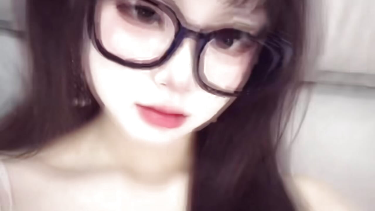 luoluo – video modela na kameri __AOA__