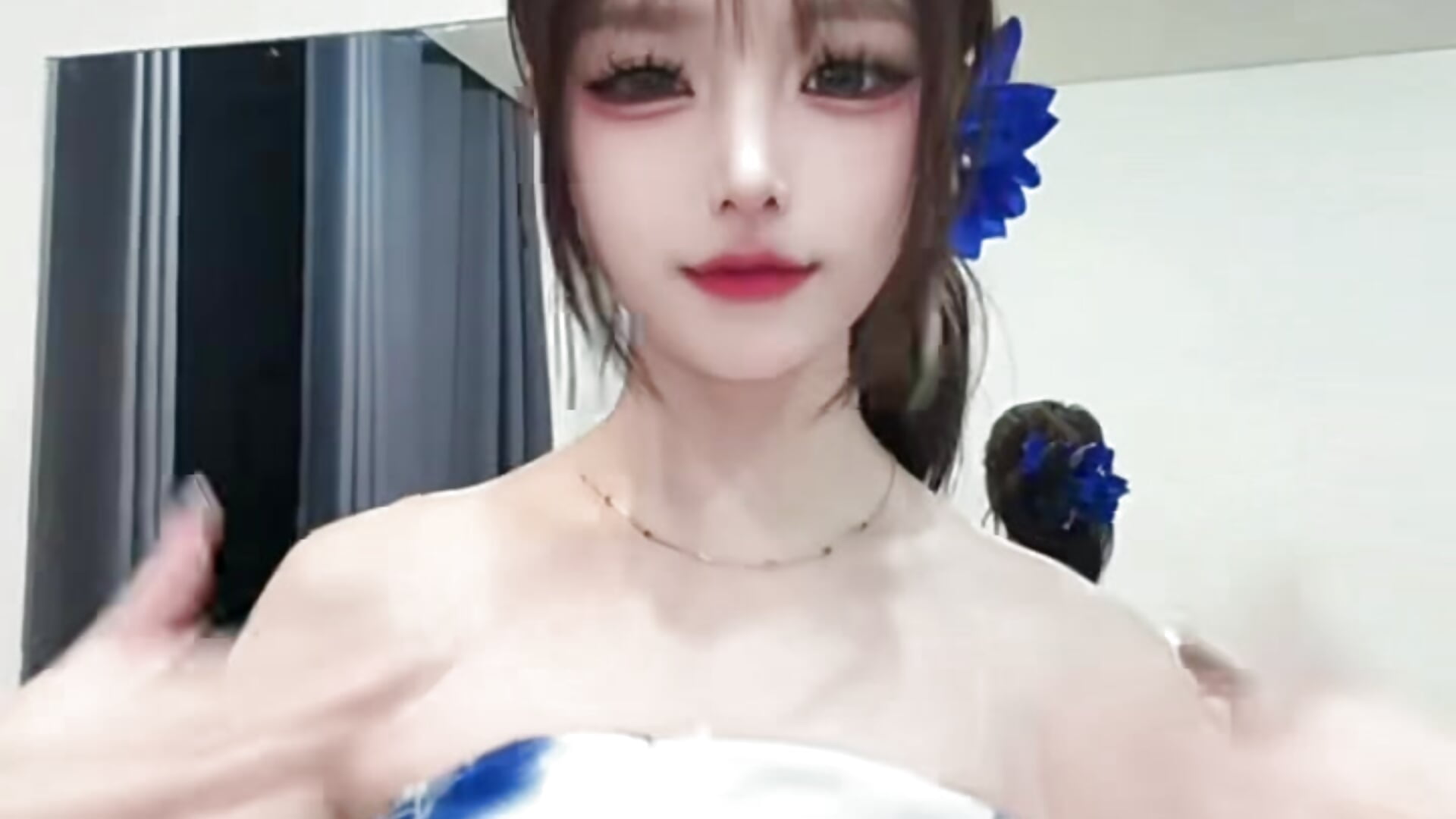 雨雨 – video modela na kameri __AOA__