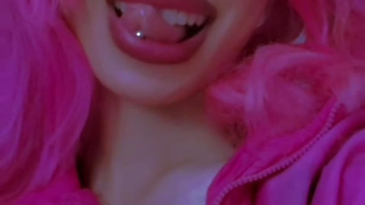 Maaddy - відео від вебкаммоделі Maaddy_LS