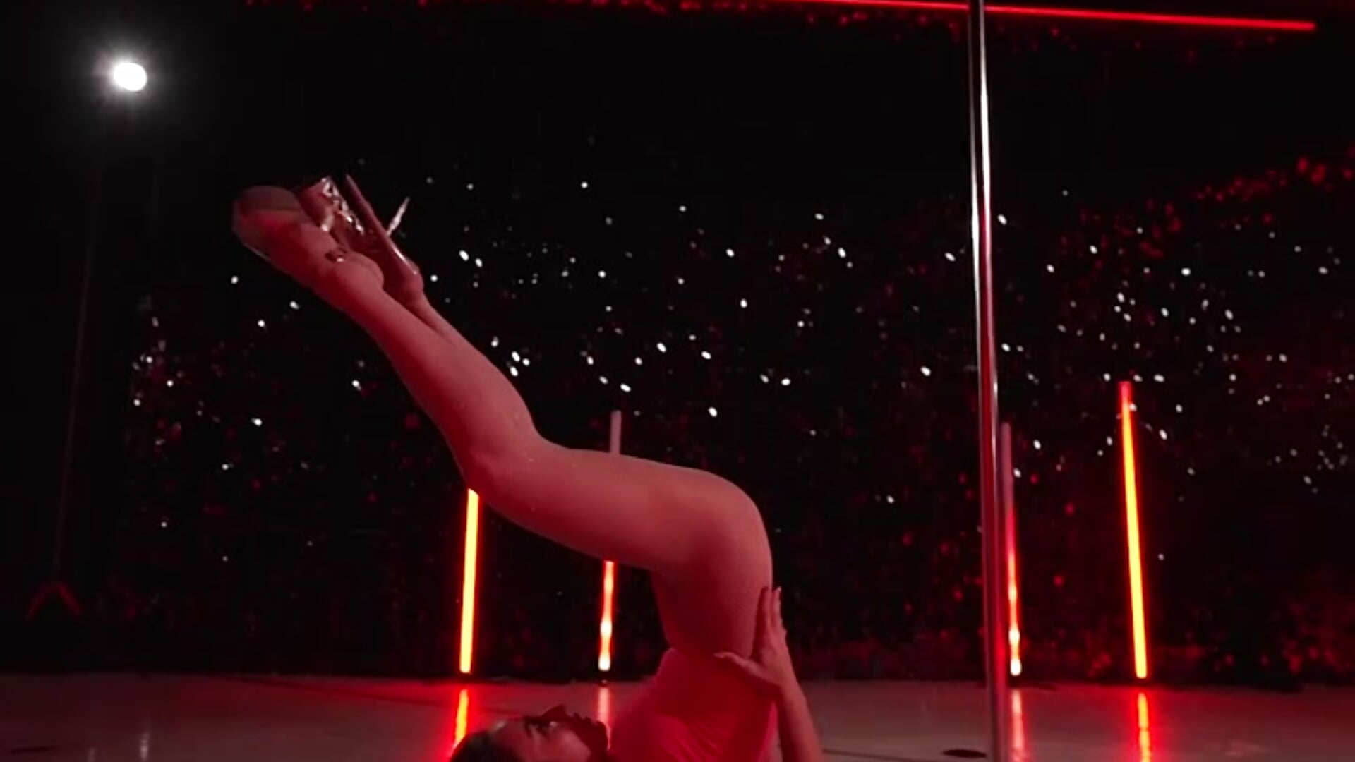 A Secret Just For Us 🤫 - วิดีโอโดย _INDIKA_ โมเดลแคม