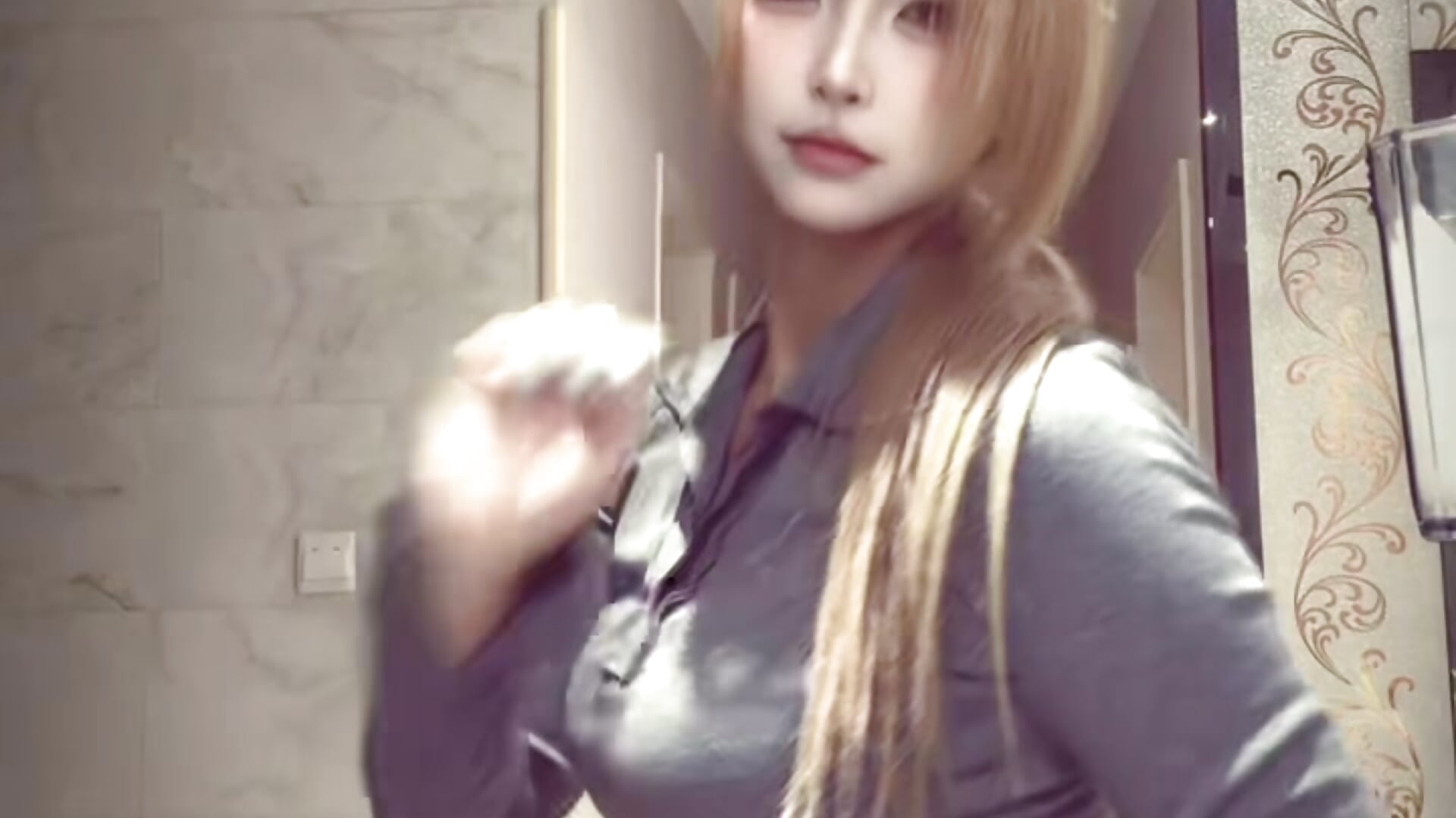 妖娆一个
