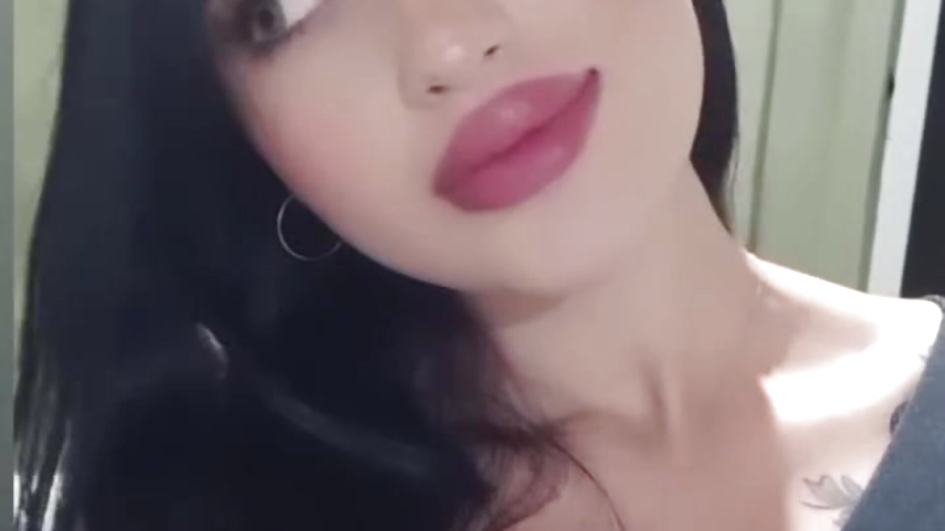 💎 - clip cu hidden_violeta model videochat