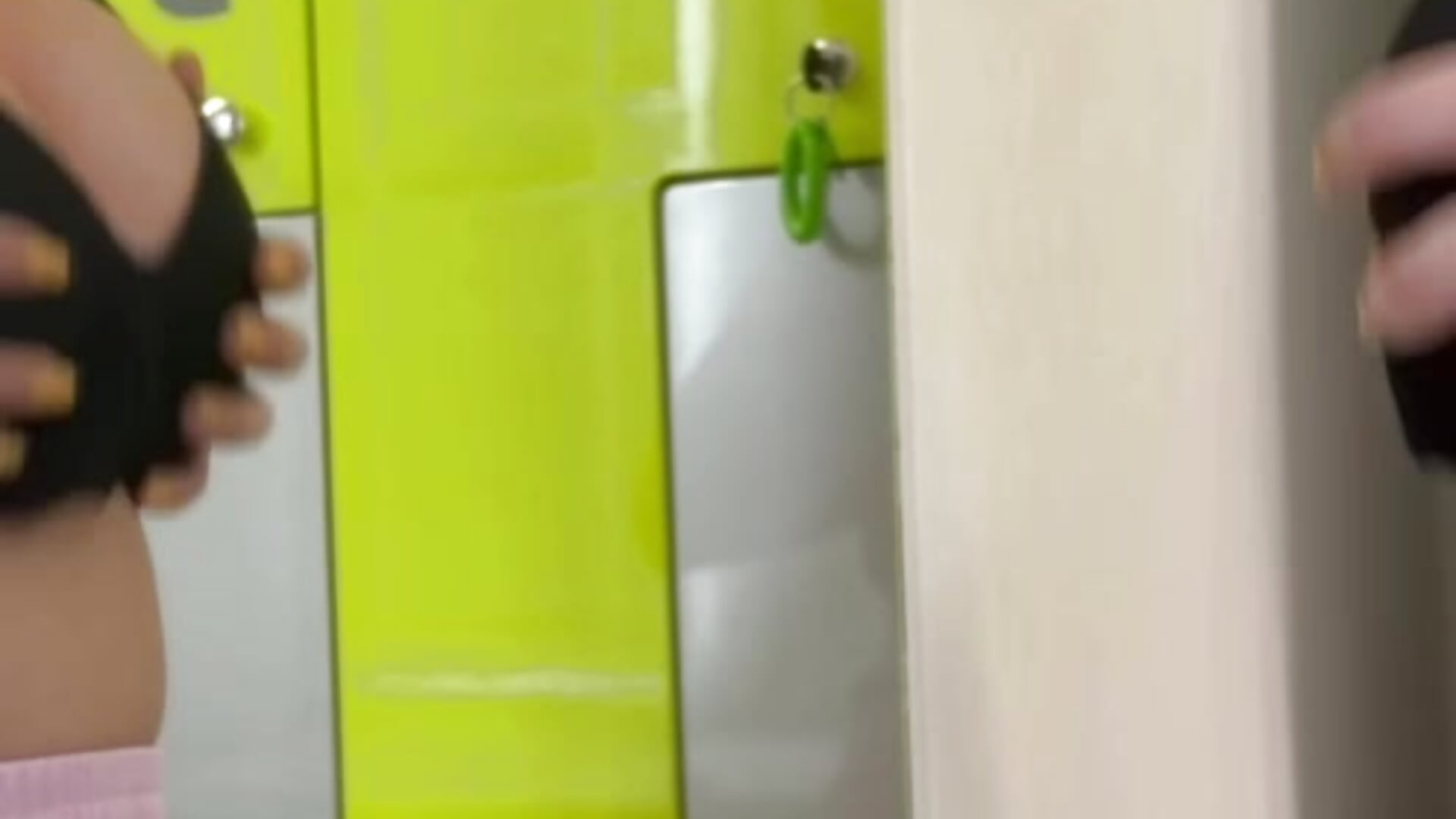 Omg beach - video by Tina_Tingle cam model