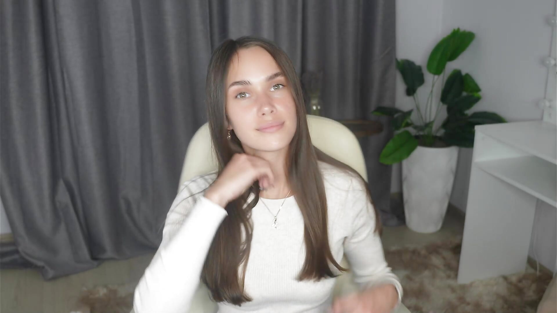 💋 - βίντεο μοντέλου AlysonBain