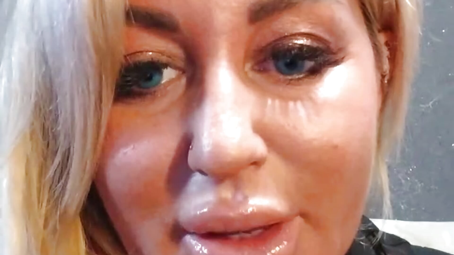 welcome my room - video van MiaMooly cam-model