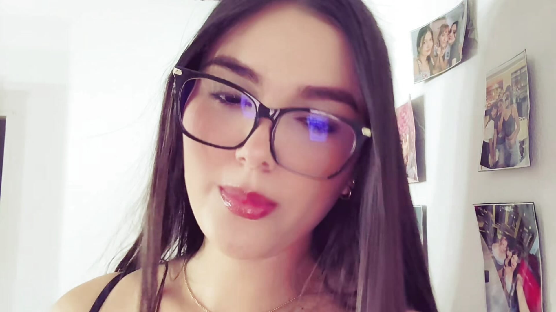 Cutee Rose🤓 — filmik Roseee__, modela(-lki) na kamerkach