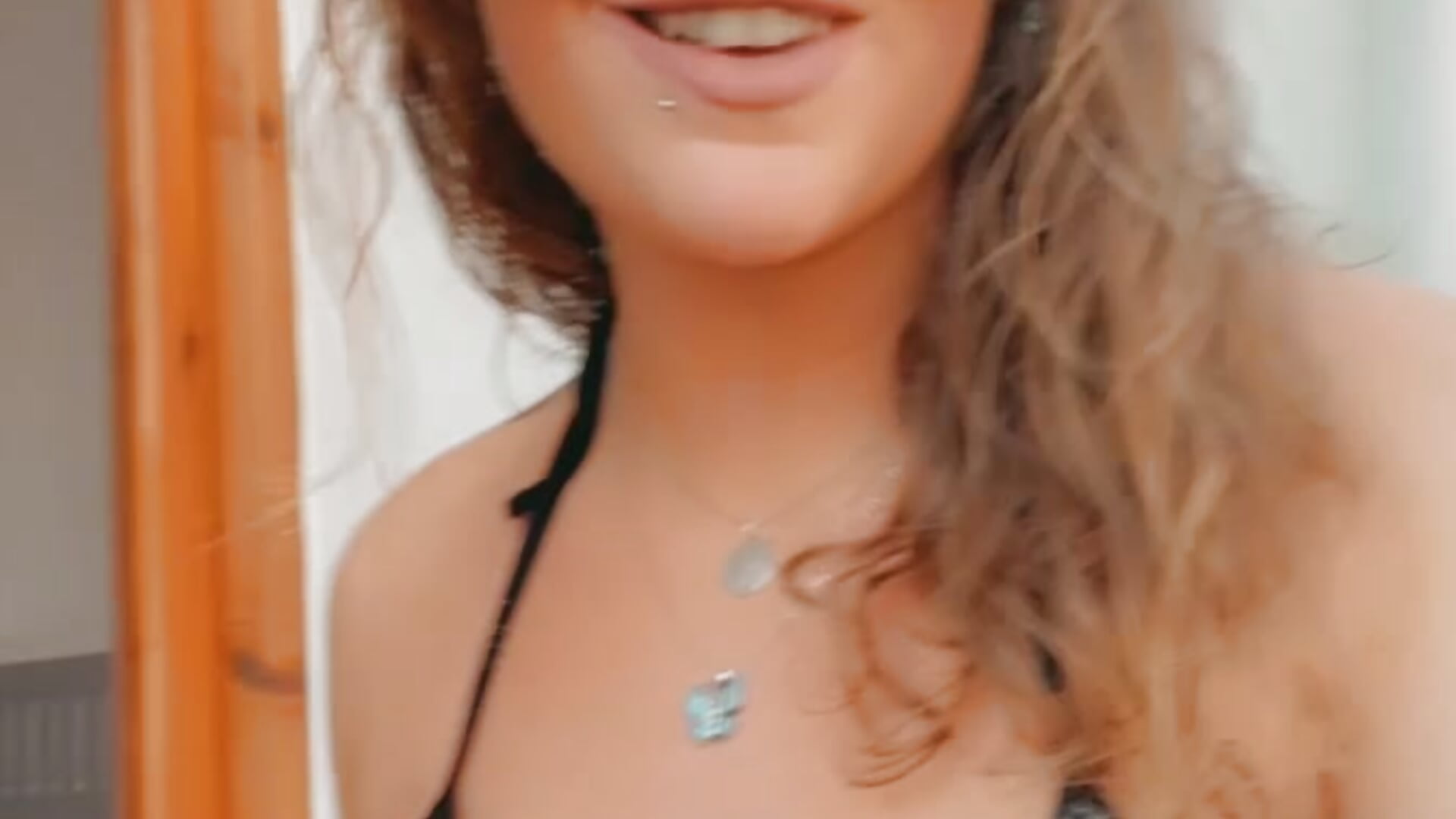 heyyy - video by KristinaLouu