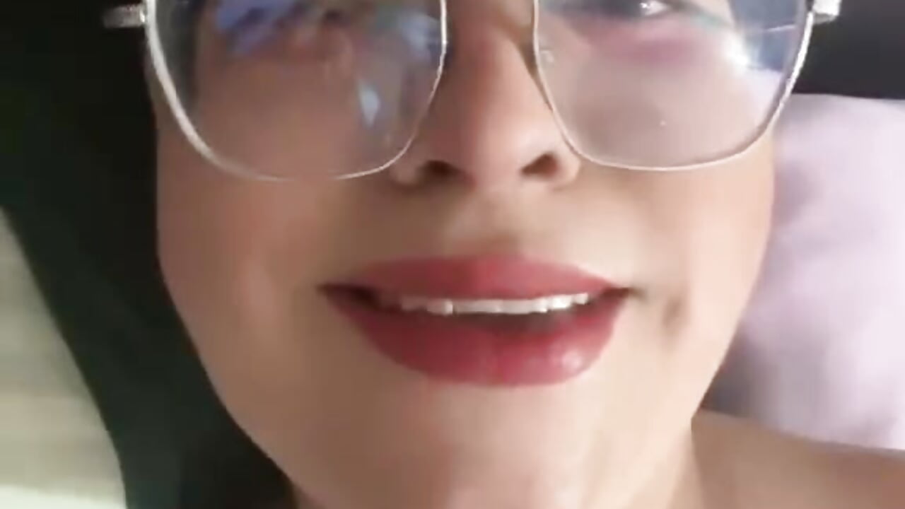 att,rPdG0sXp8JFjyb4wqUuPKt62rzdDEDHJPq6YYyyqs_k - video van Malufeemboy cam-model