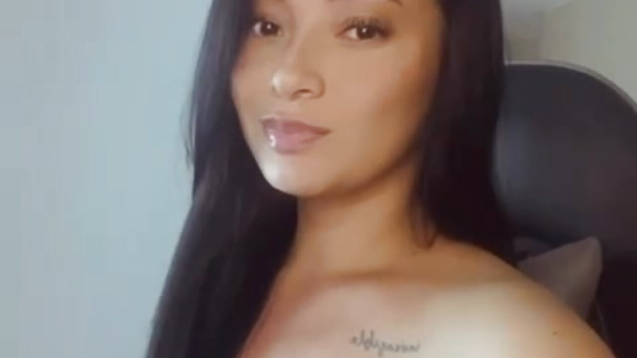 WhatsApp Video 2026-02-07 at 2,07,39 PM – видео вебкам-модели JulietaRiios