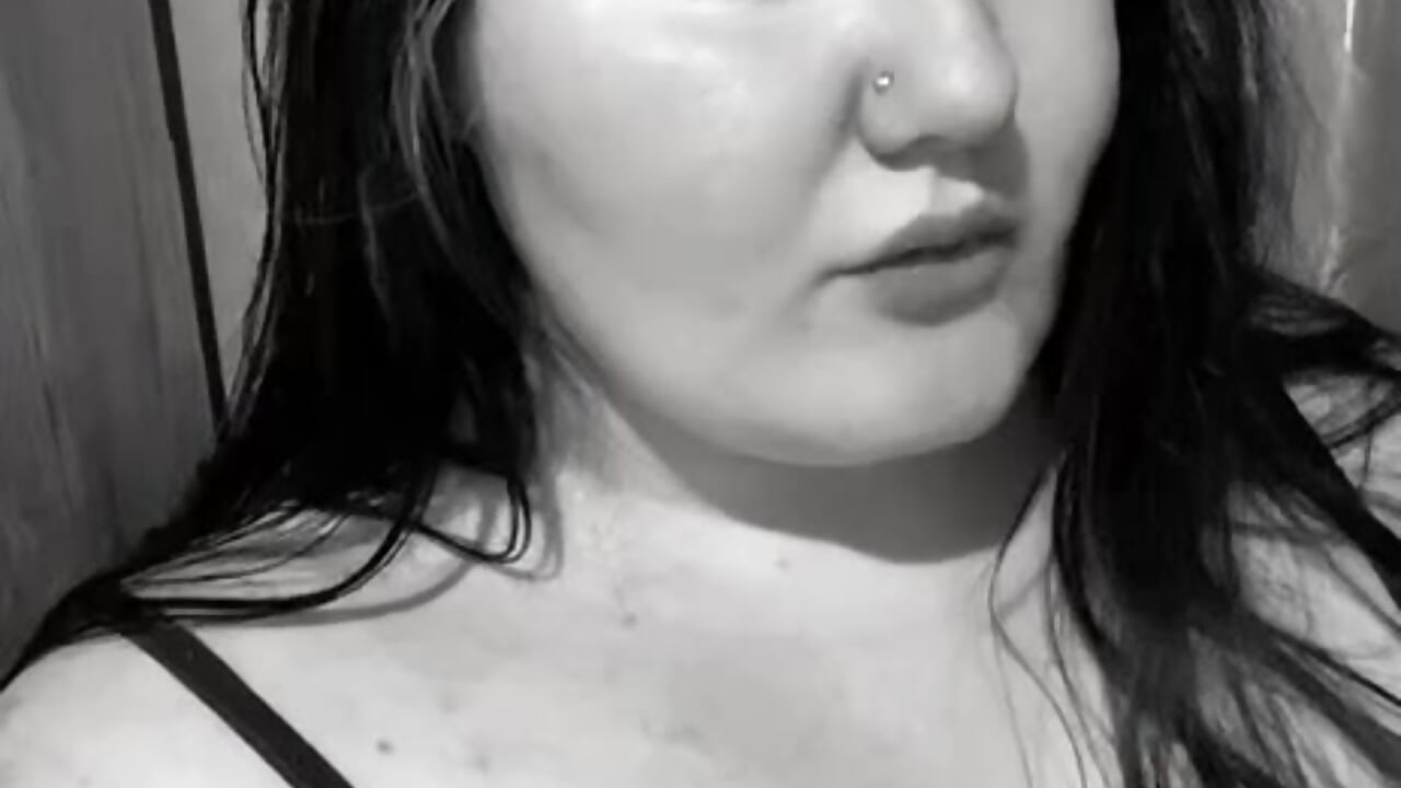 Hi dear - відео від вебкаммоделі AngelKiras