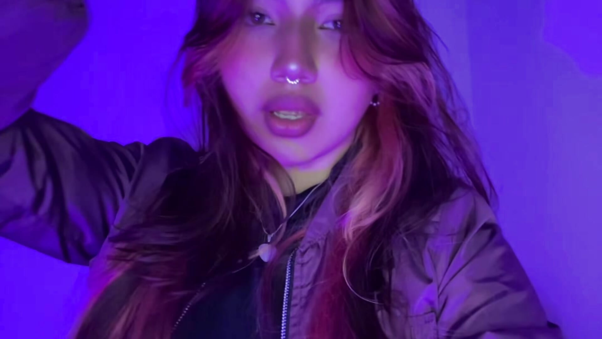 Mía 🫦 - video od modelky/modela mia_oracle