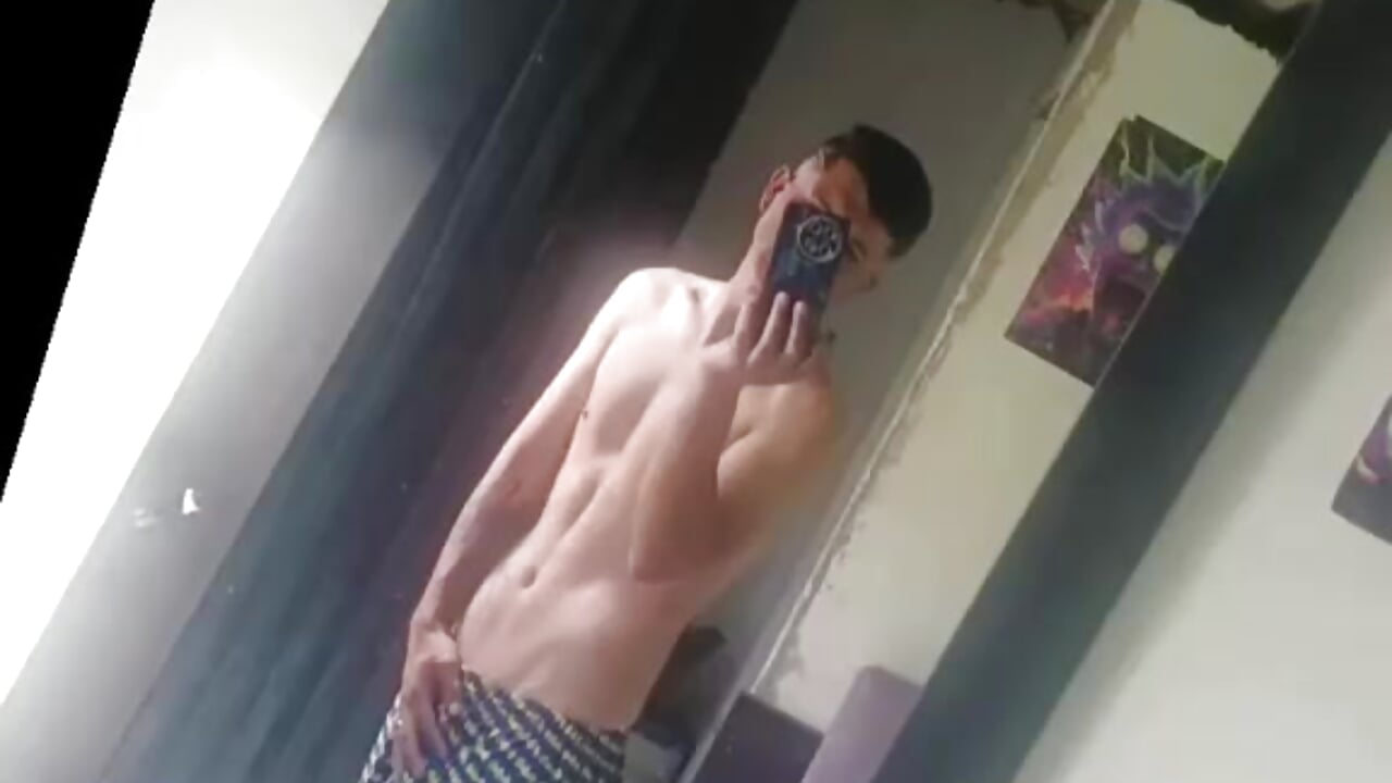 1000051957 — filmik stivend0945, modela(-lki) na kamerkach