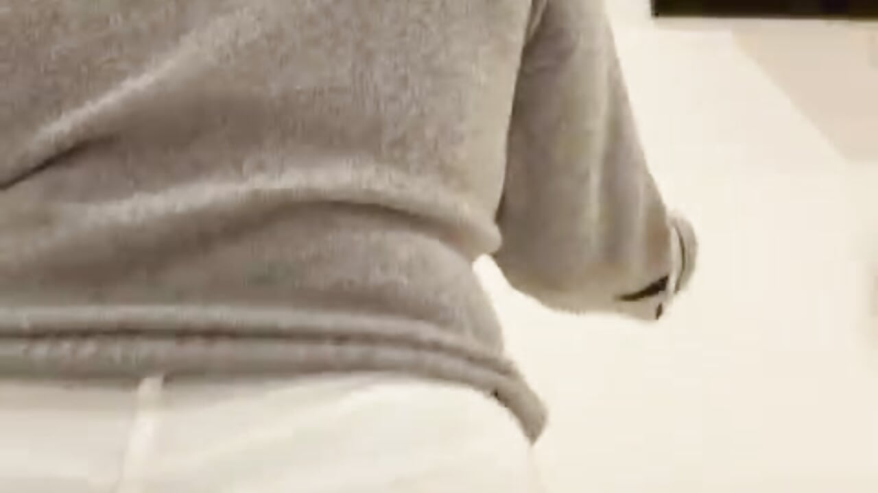 Baile sexy - video by sari237 cam model