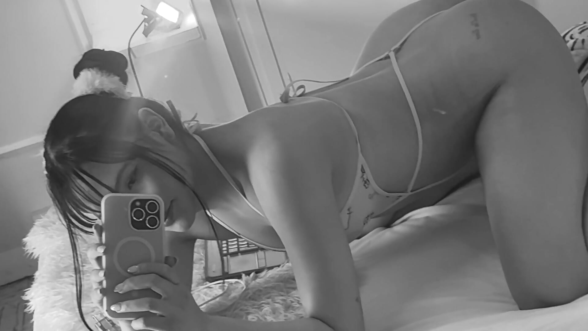 🐶 – video od webkamerové modelky niicole_garner