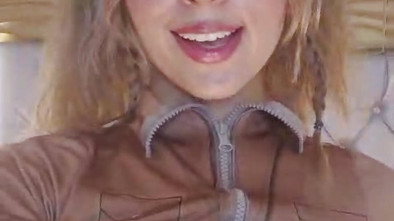 I'll wait for you in my room 🍒 - วิดีโอโดย Cherry_Foxi_ โมเดลแคม