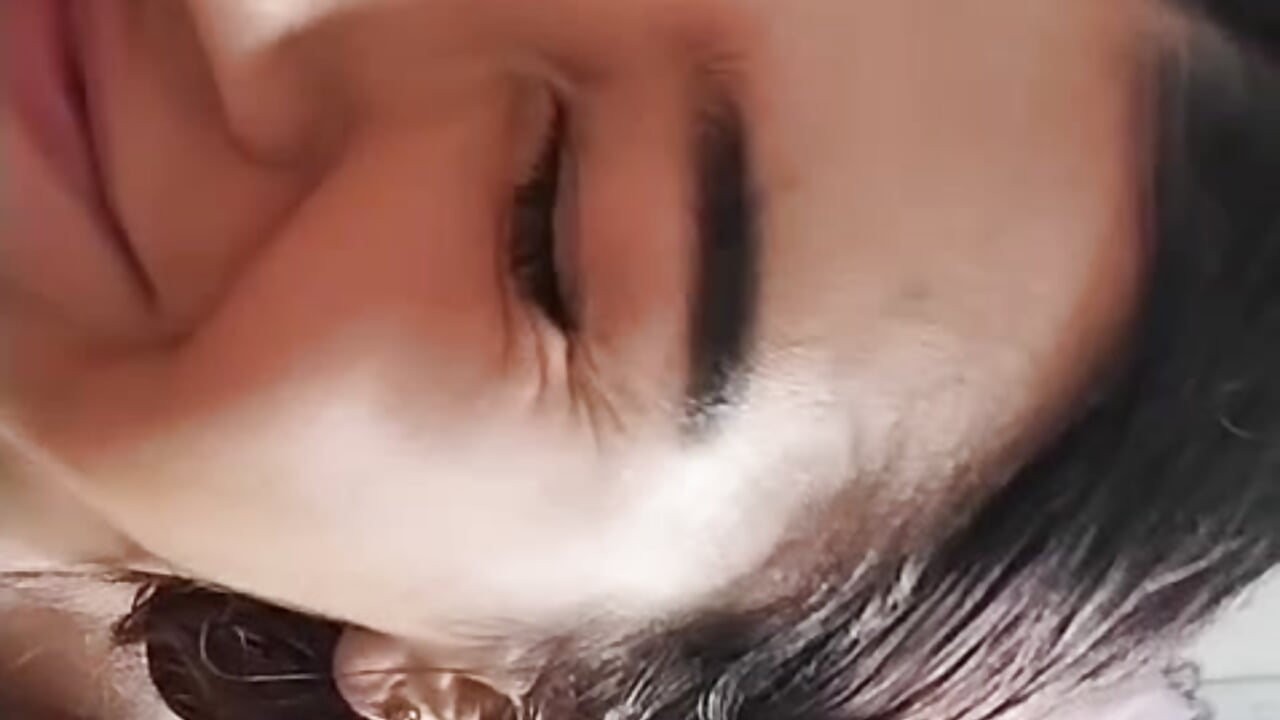 Shoot cum facial - Vídeo de Paulette_valverde, modelo de vídeos