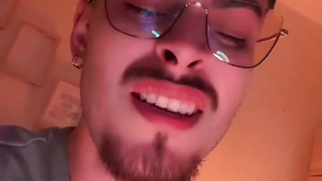 Do u wanna sing with me ? L-O-V-E ♥ - βίντεο μοντέλου Aiden_Gray