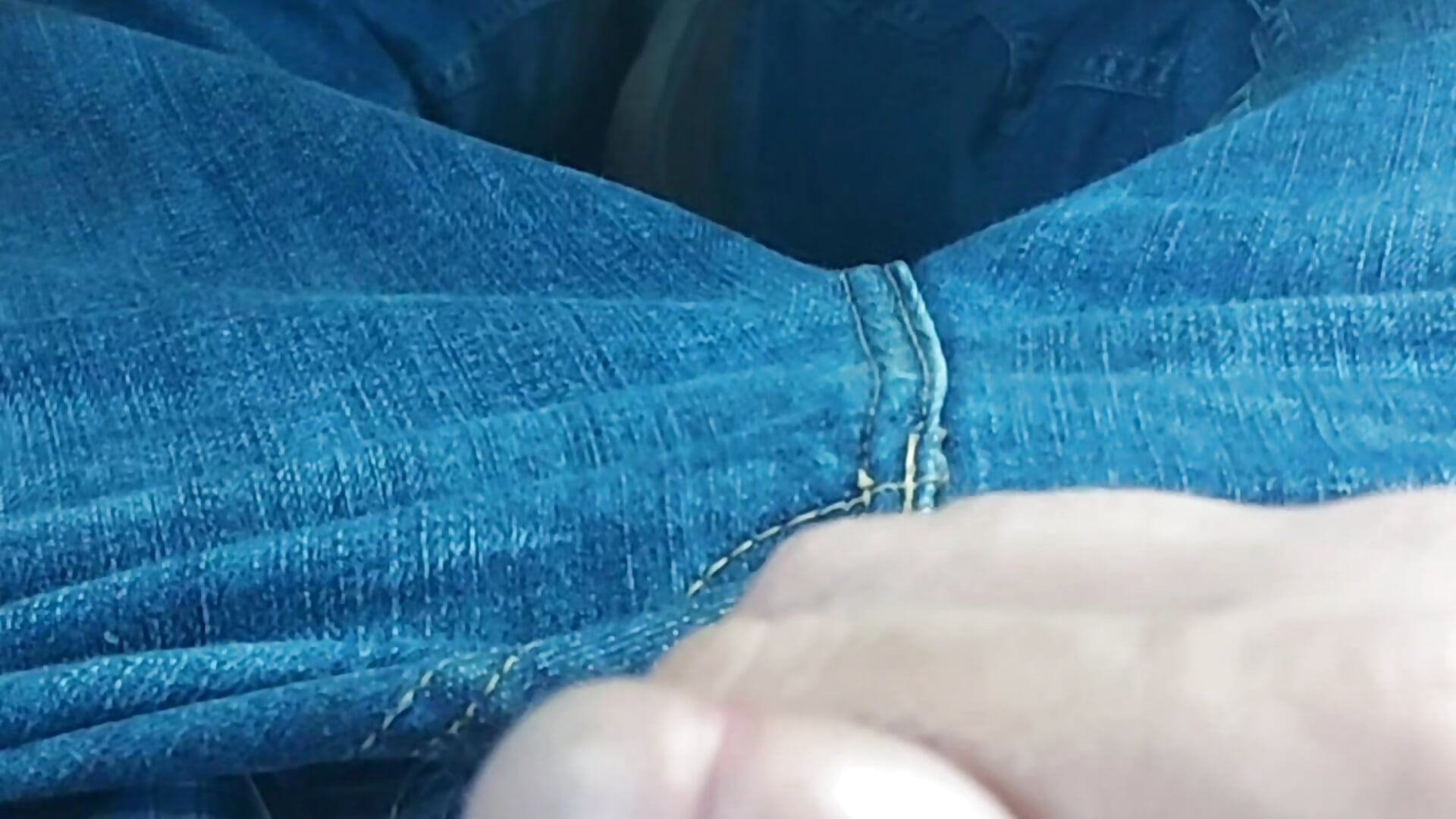 Playing with it on my lunch break - video by ArawakanInternet