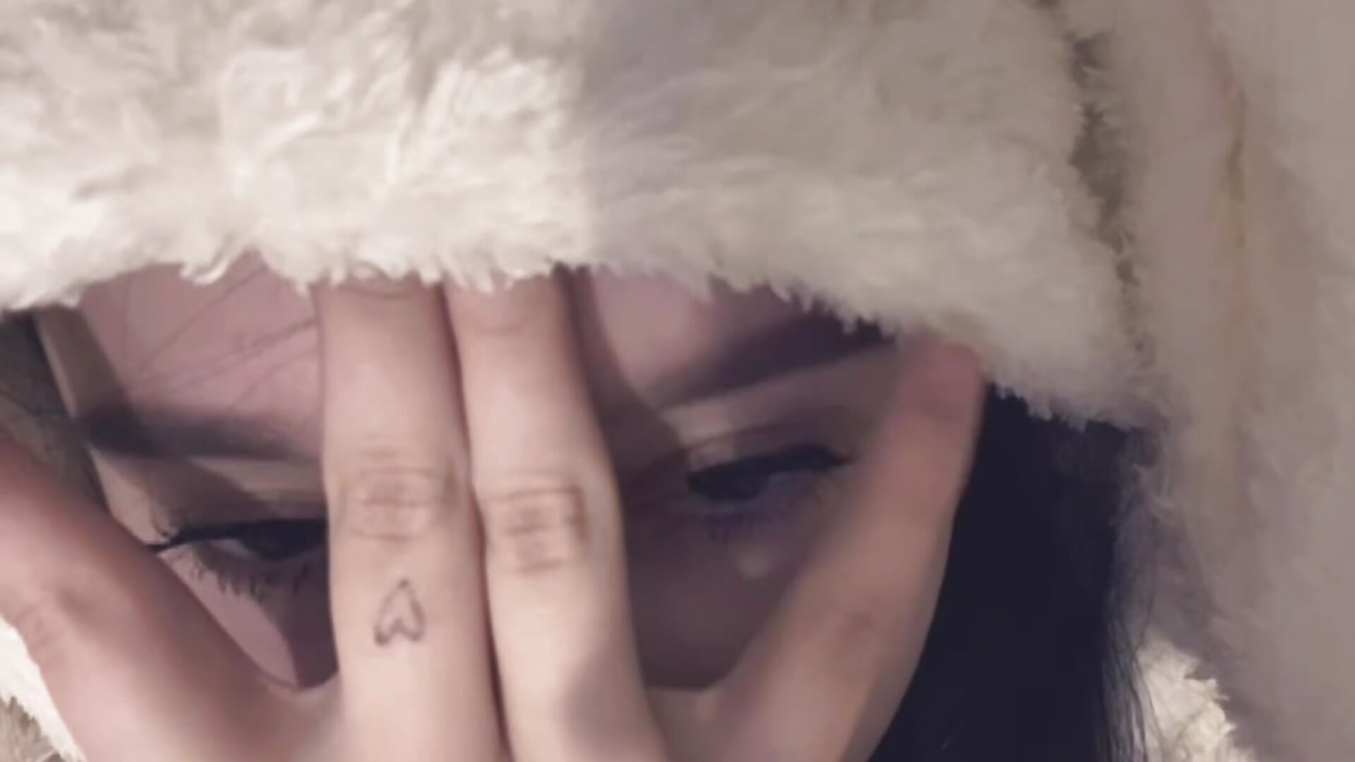 i am - video by PiecingMap cam model