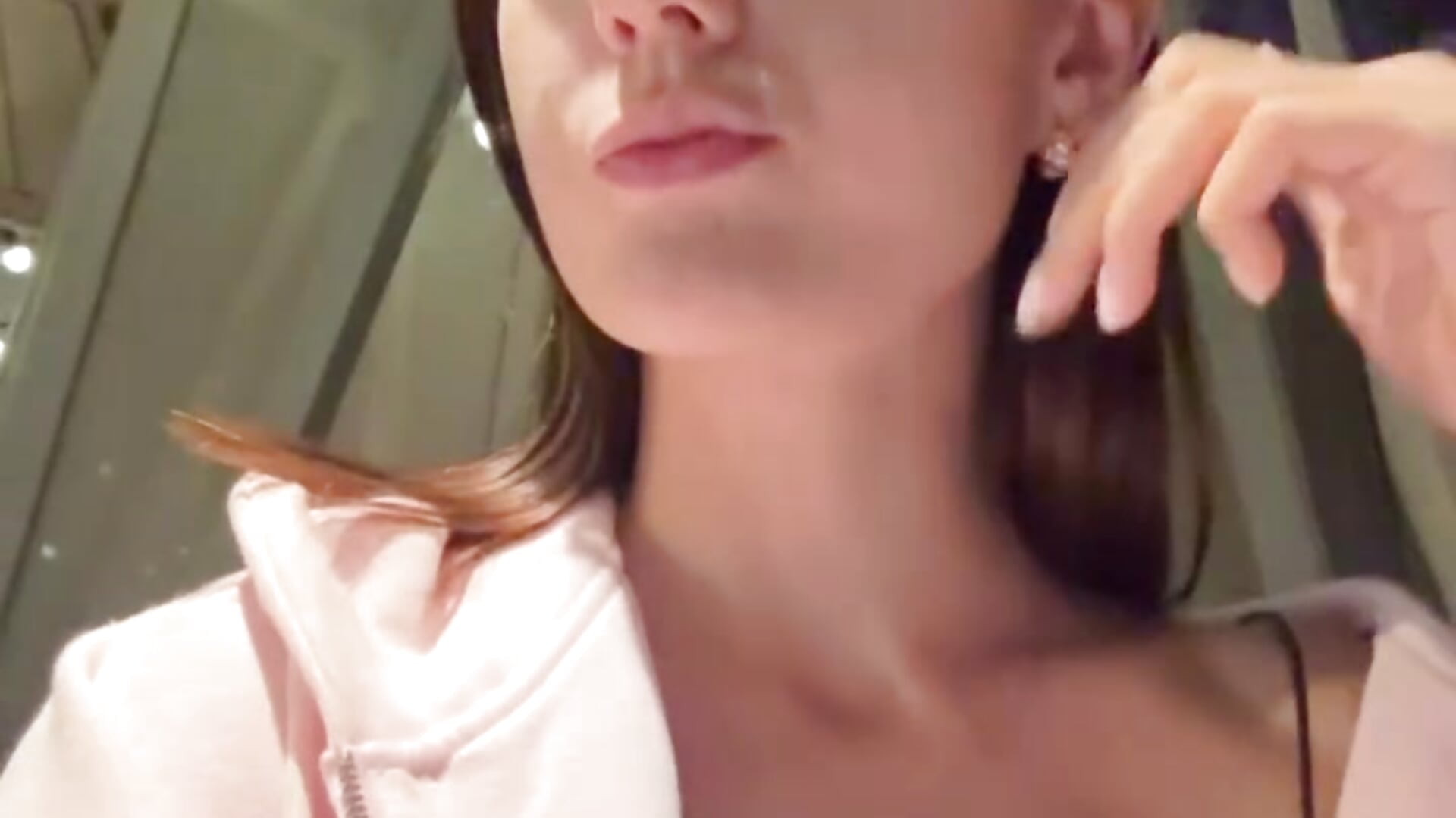 Me<3 - βίντεο μοντέλου LilyMonson