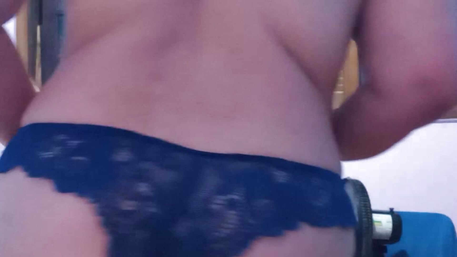 Blu - βίντεο μοντέλου Luach