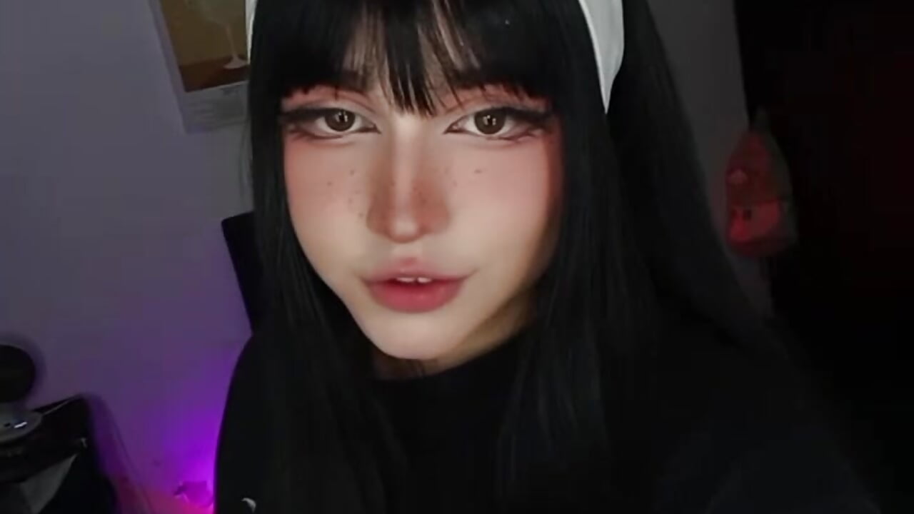 Me ❤️‍🩹 - βίντεο μοντέλου Daniellesins1