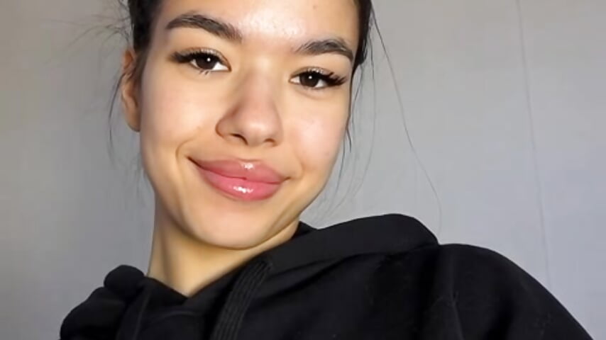 just me!! - DeloresOkoren主播的视频