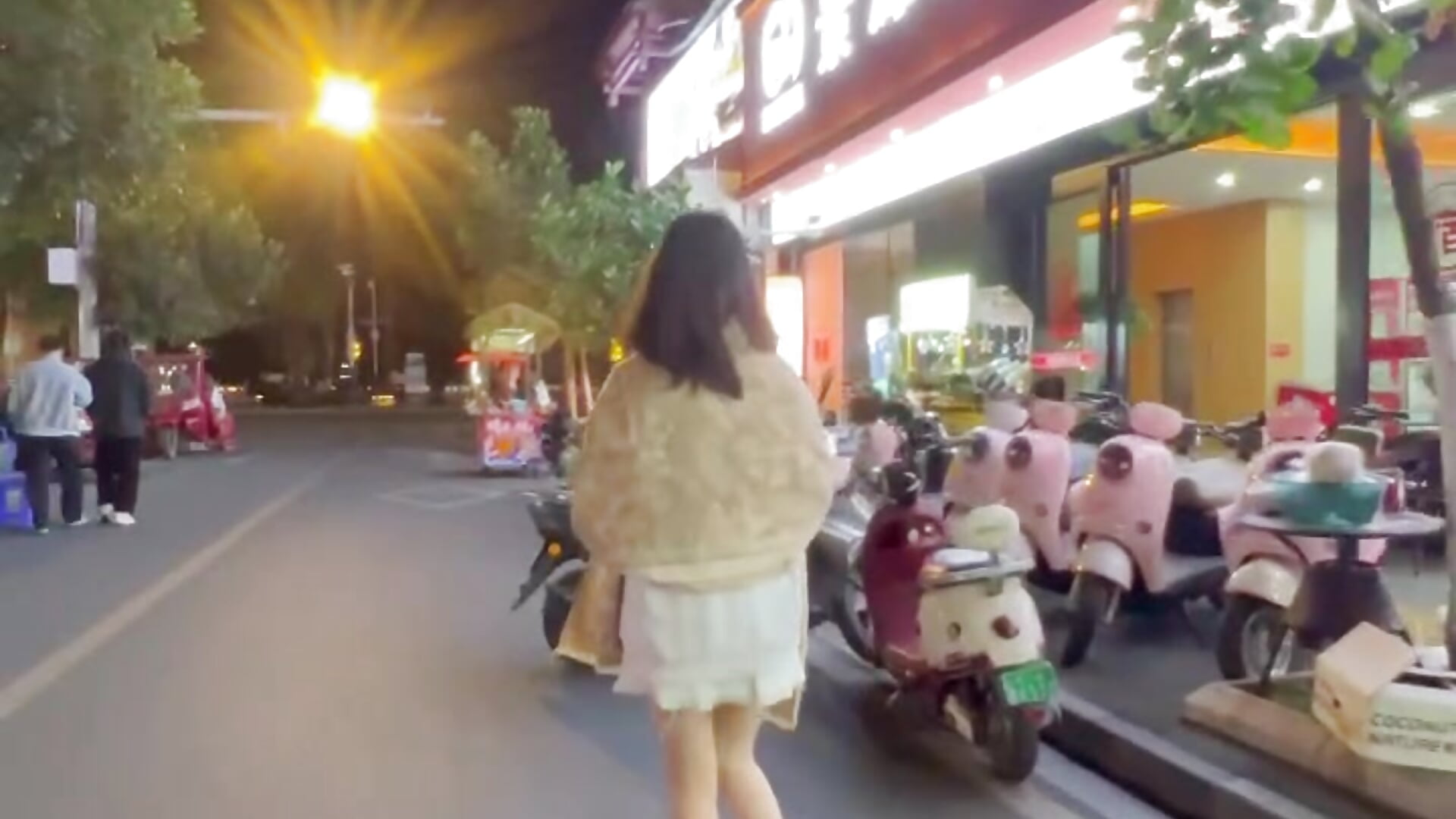 Hello my loves - วิดีโอโดย Lovey_fox โมเดลแคม