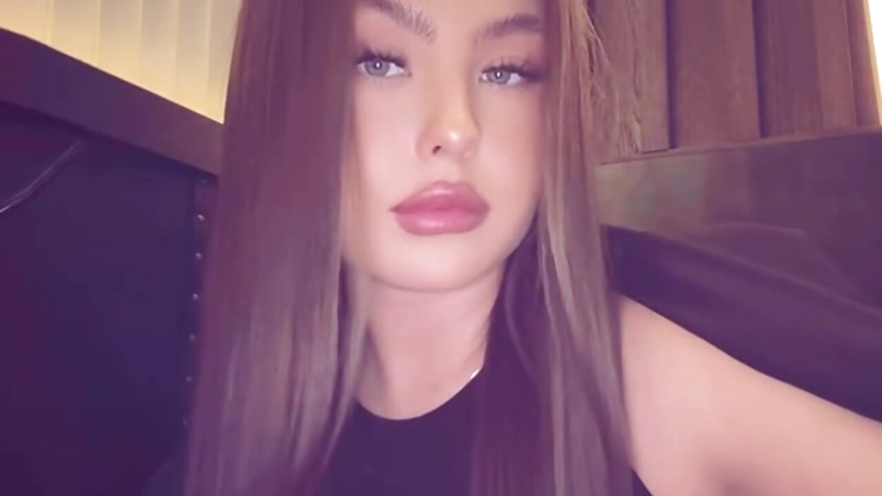 😍😍😍 - video oleh model kamera AmeliaAmerlin