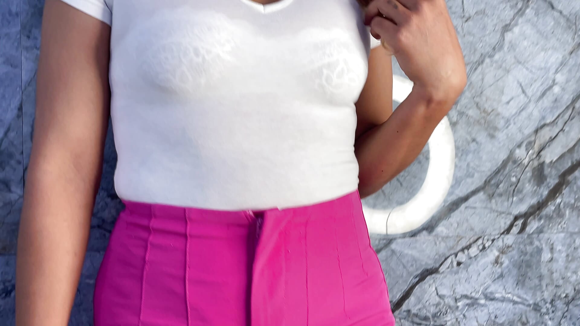 Me ❤️ – video od webkamerové modelky rossy_roose