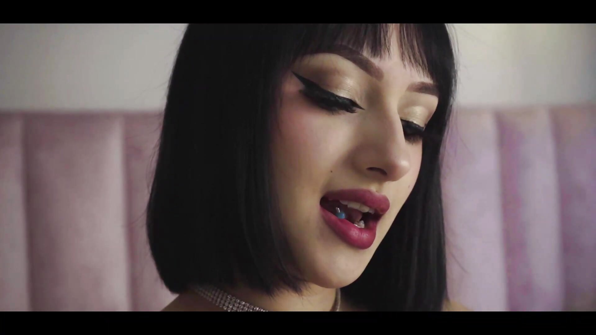 Dare to discover 🙈💋 - video by RaquelHyde_ cam model