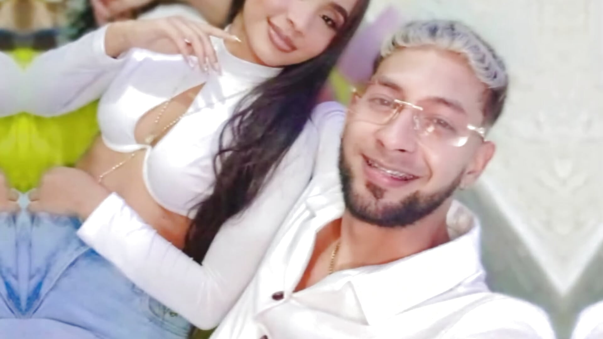 4c57943d2630c7f24bb6b40fcfe71952 - Vídeo de versan123, modelo de vídeos