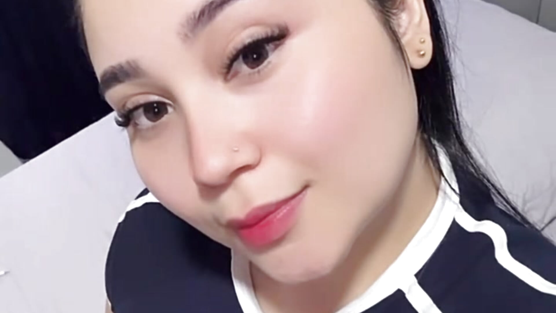 Cute<3 – video af amaraa_1 cam-model