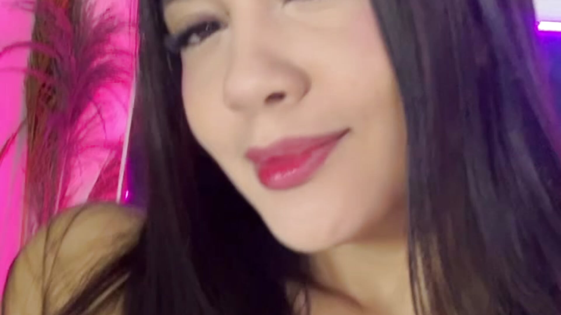 Welcome back, my love.❤️‍🔥 - video di Roxanna_0 modella di cam