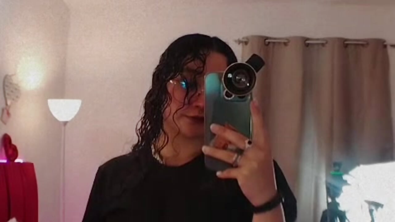 WhatsApp Video 2026-02-26 at 9,18,05 PM - فيديو من Black_Tara موديل الكام