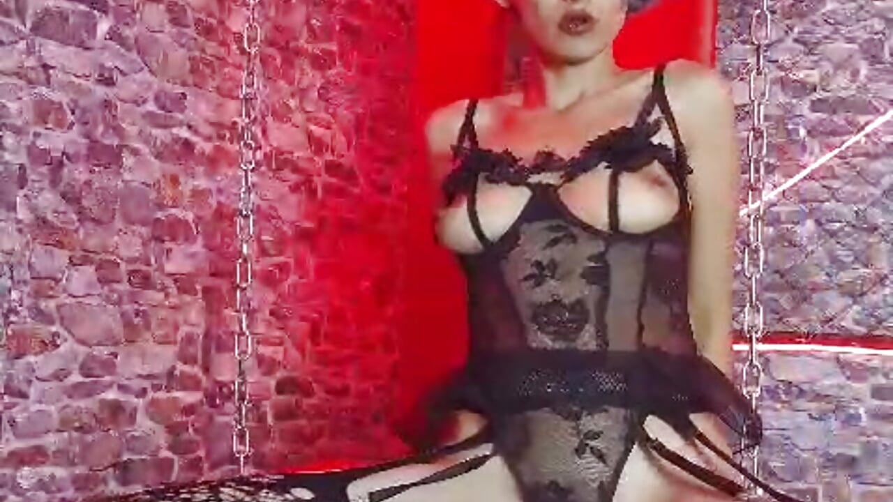 💋😏 – video od webkamerové modelky MiistressBlu