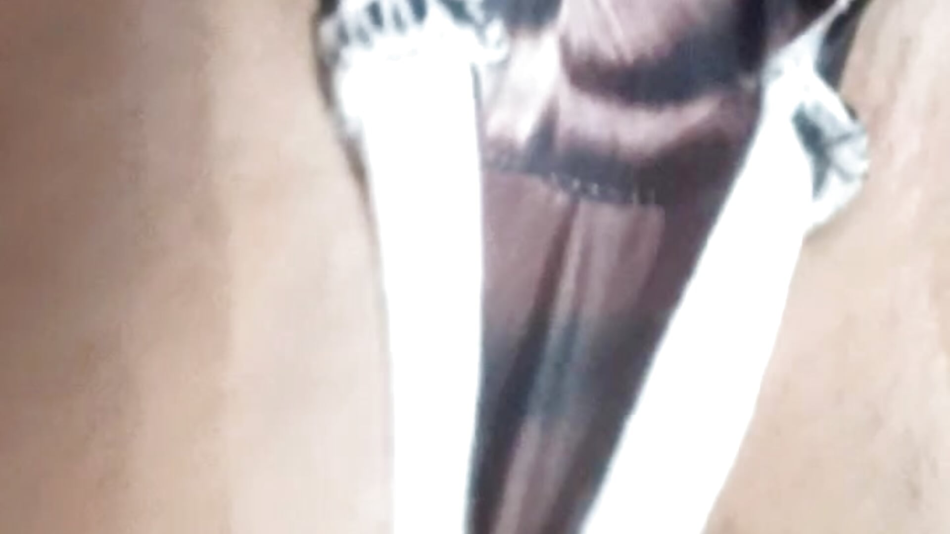 SE ME PONE💧EL COÑO GUERRERO🔥CUANDO FROTO Y ME MASTURBO CON MI DILDO X ENCIMA Y  DENTRO DE MI TANGA - video di MORBOSITAXXX modella di cam