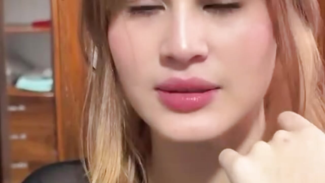 let me fall in love with you with my look - відео від вебкаммоделі Amelia-Grace