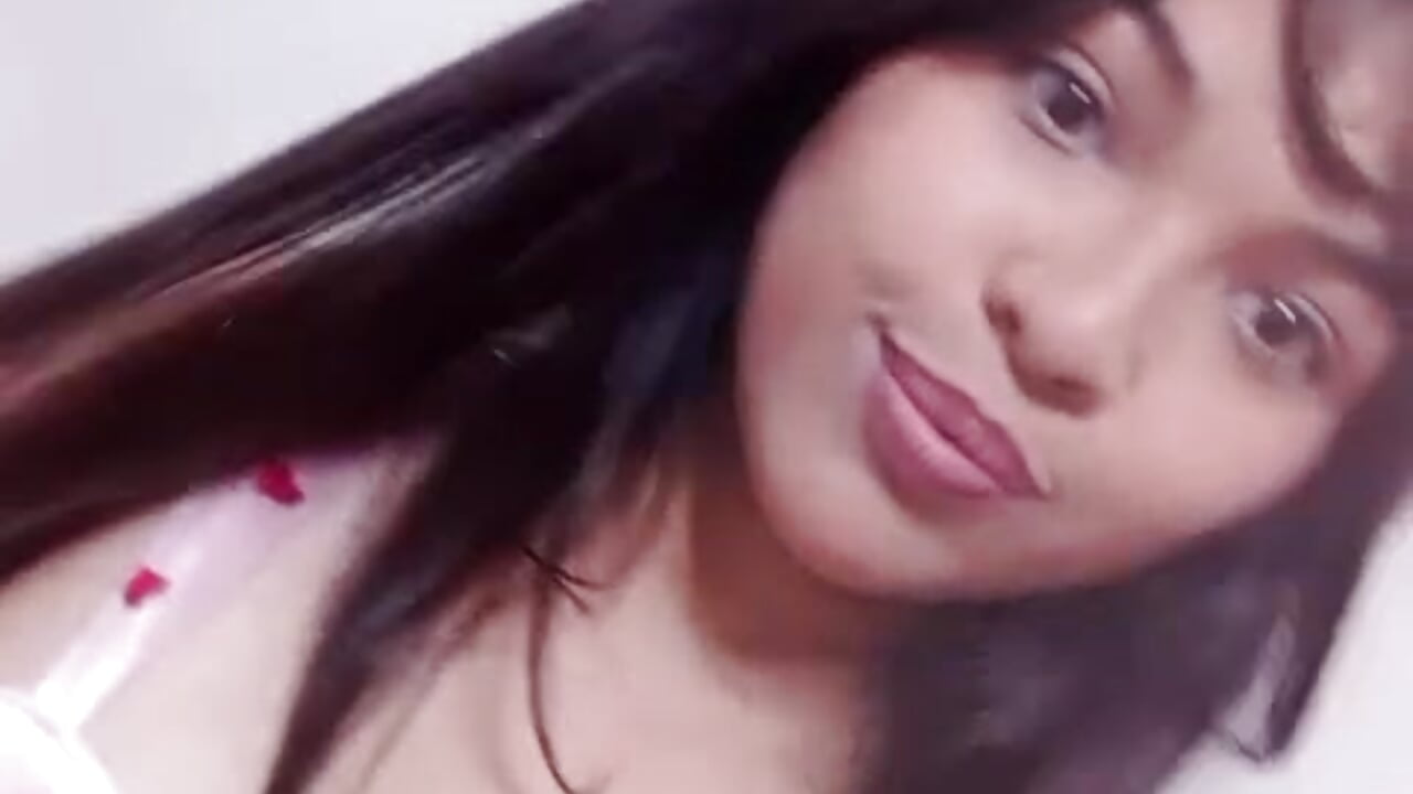 Heyy - відео від вебкаммоделі lili-moon