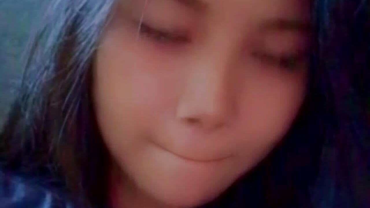 1000000151 - video oleh Black_novaaa kamera model