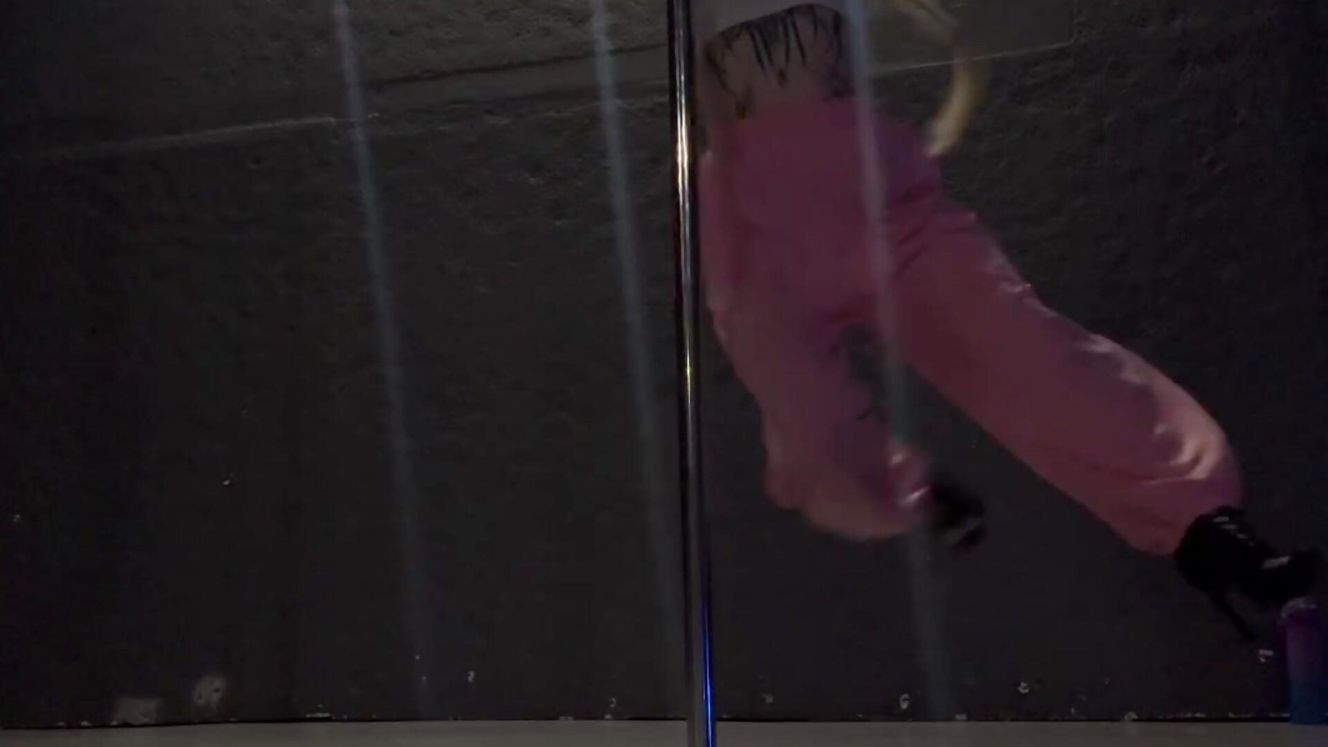 exot dance - video by Amy_Davisss cam model