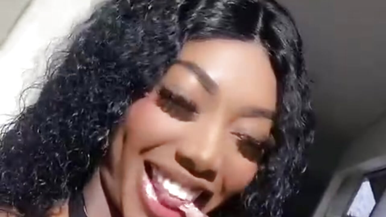 candy sesxyy – video od webkamerové modelky candy__ebony