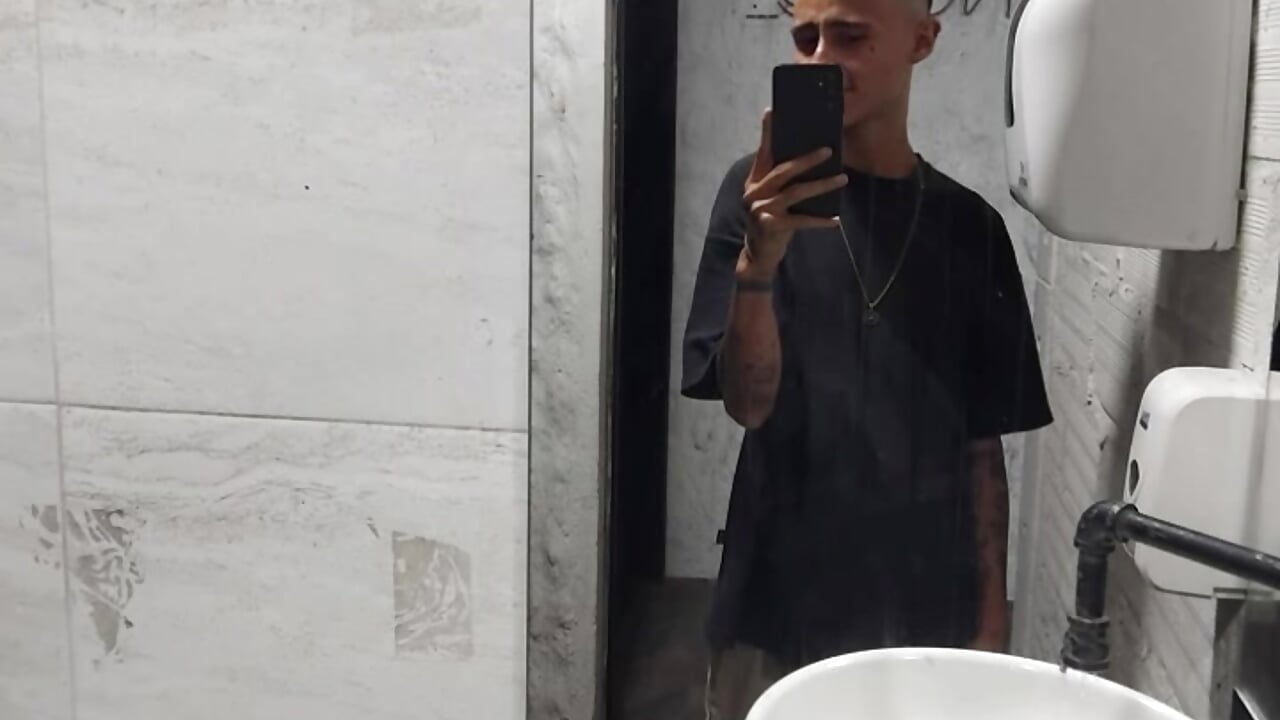 0204 - วิดีโอโดย jullian_ricciI โมเดลแคม