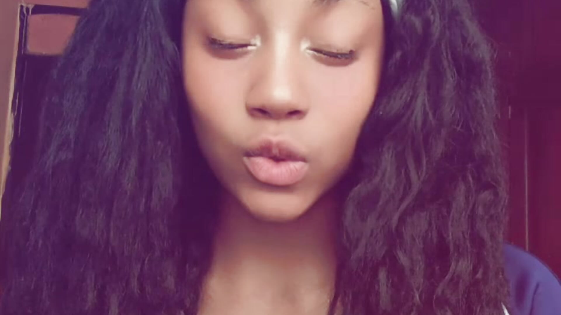 Holaa a todooss – видео вебкам-модели ChristalAkoni