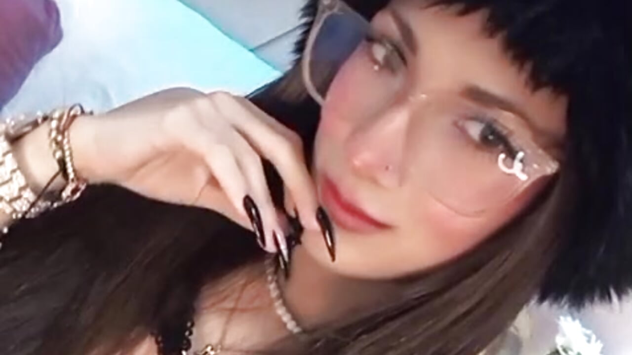 the sexy skinny - video by vane_coral cam model