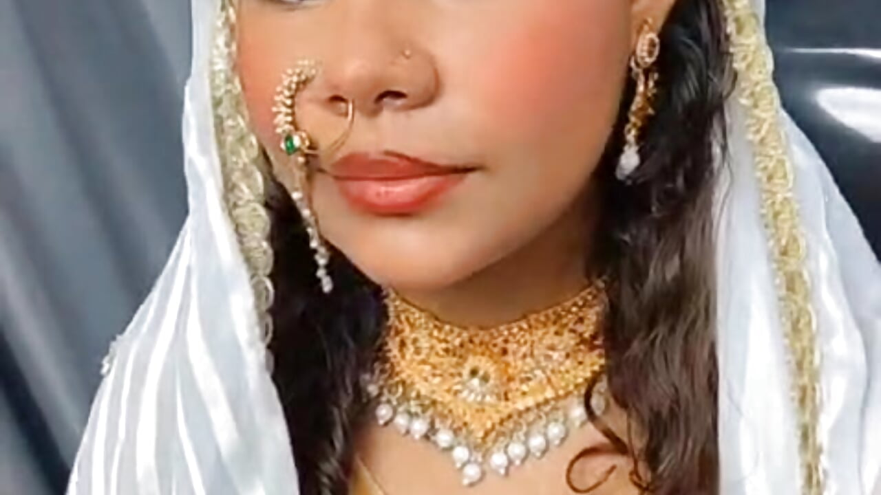 Hi guys😇🔥 - clip cu yaazhinii model videochat