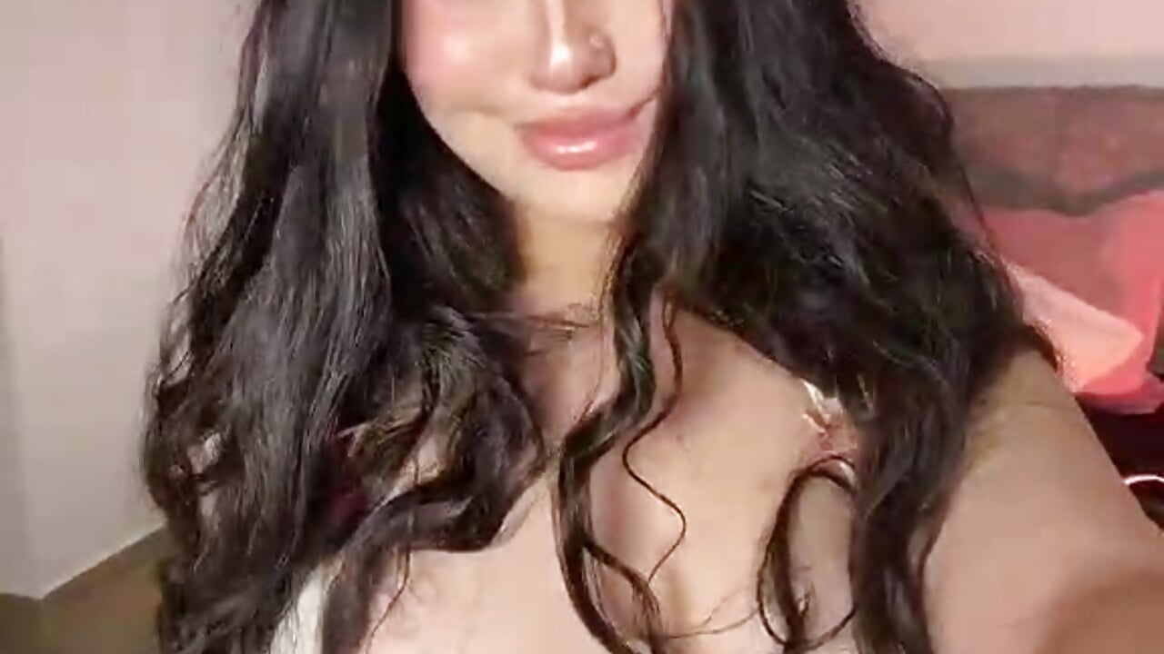 🌸 - відео від вебкаммоделі Sofiia_Vegaa