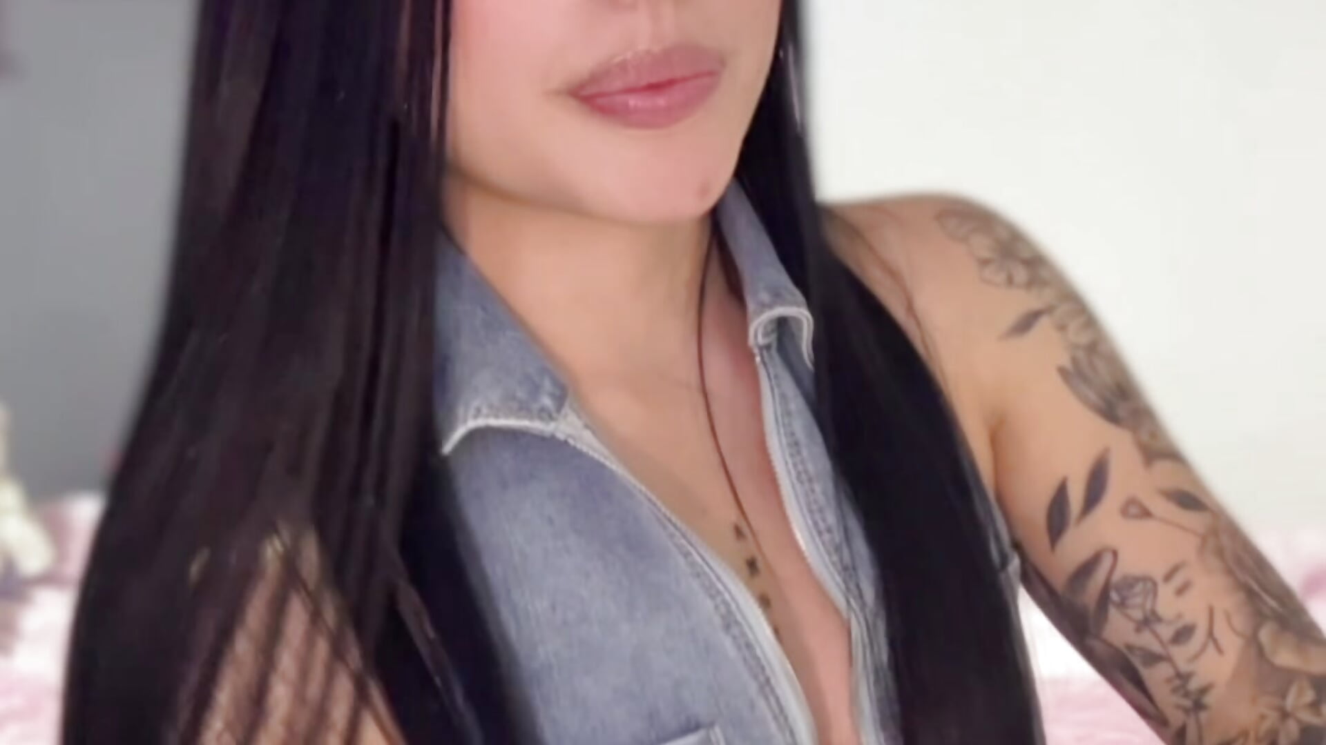 🫣 – видео вебкам-модели Julieta-Horny-