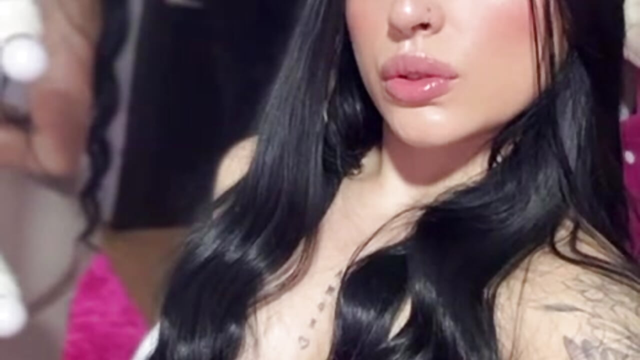 a little change  💋🤍 - Video von Julieta-Horny- Cam-Model